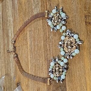 MULTICOLOR BEAD AND STONE CENTERPIECES ROSE GOLD CHAIN BIB NECKLACE